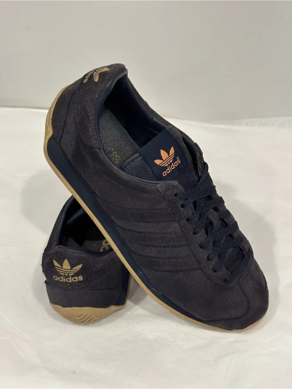 adidas sleek low